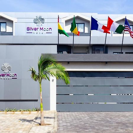 Silver Moon Hotel Abidjan Bagian luar foto