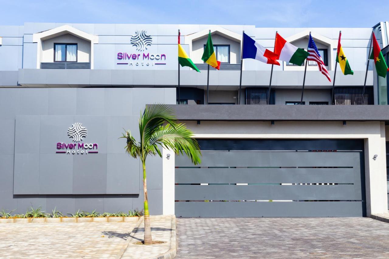 Silver Moon Hotel Abidjan Bagian luar foto