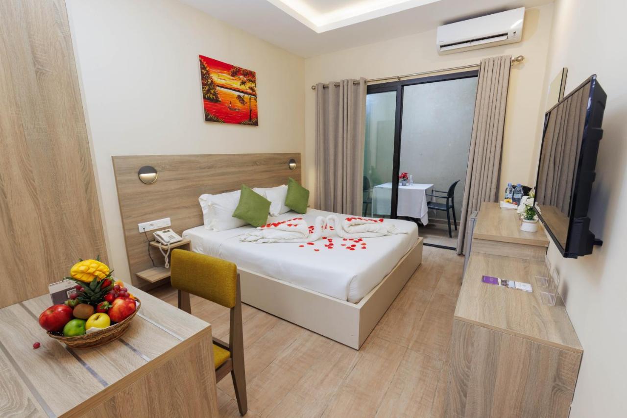 Silver Moon Hotel Abidjan Bagian luar foto